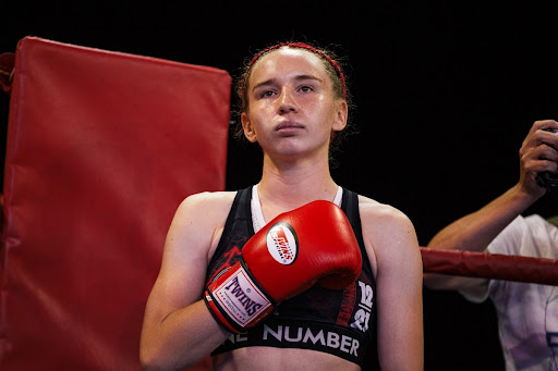 От фитнеса до Формулы-1: как девушки идут в “мужские” виды спорта